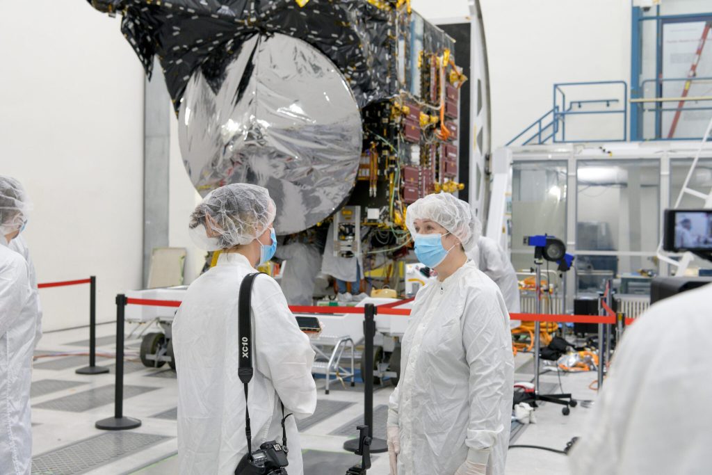 Elkins-Tanton (right) in a clean room with the Psyche spacecraft at NASA’s Jet Propulsion Laboratory in Southern California. The spacecraft was launched by NASA in 2023 and is expected to reach the Psyche asteroid in 2029.
(Credit: NASA JPL-Caltech, 2022)